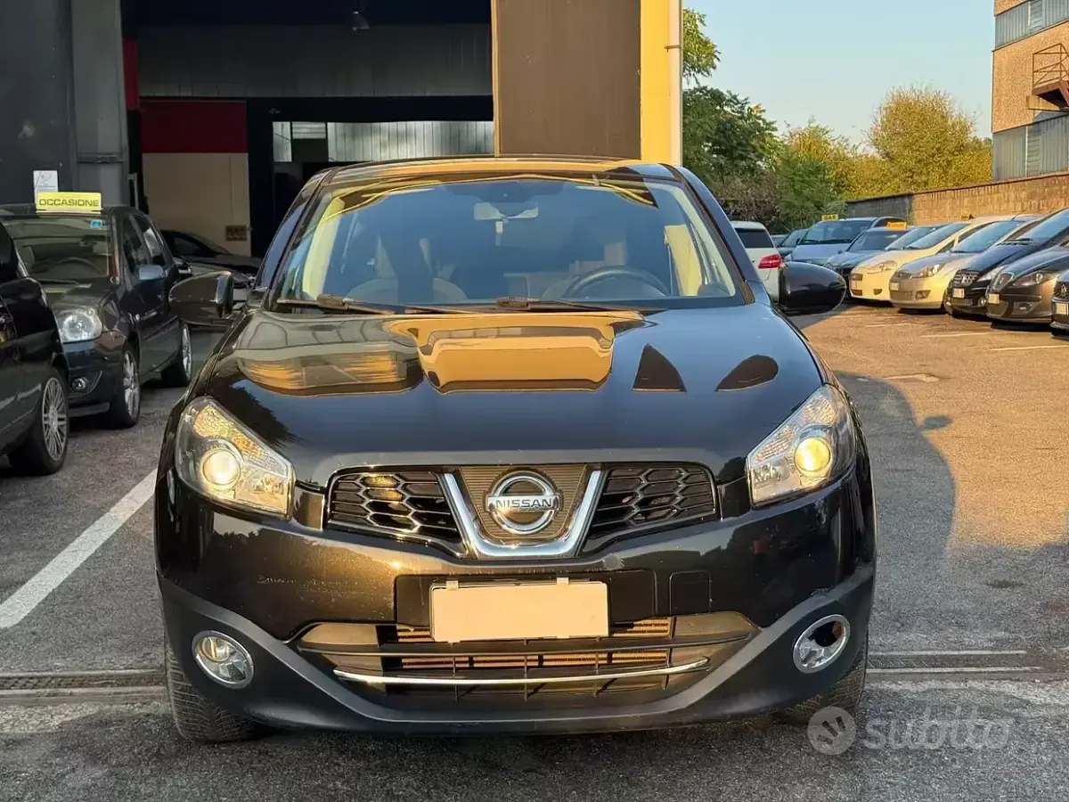 Usata Nissan Qashqai Tekna 110 CV (80 kW) 2013 Nero SUV