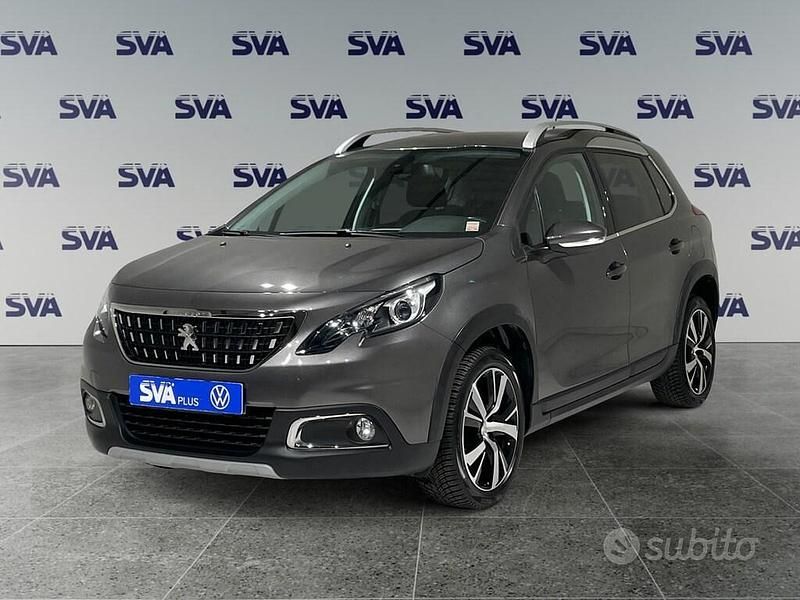 Grigio Usata 2017 Peugeot 2008 Allure SUV | 11.900 € (Buon prezzo) - Immagine 1/4