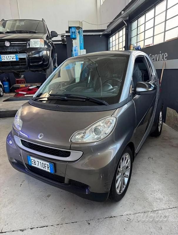 Usata Smart ForTwo Coupé 71 CV (52 kW) 2009 Utilitaria