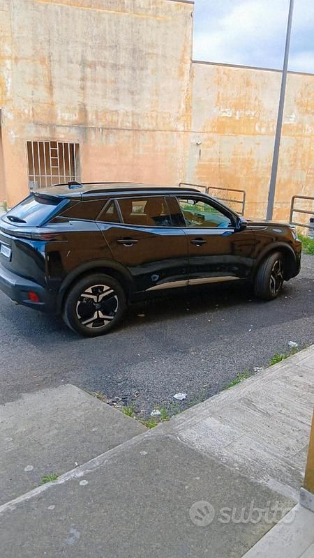 Usata Peugeot 2008 Allure 130 CV (95 kW) 2024 Nero SUV