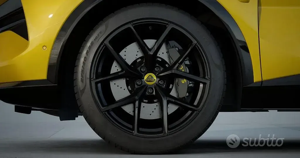 Nuova Lotus Eletre 450 kW (612 CV) 2025 Giallo SUV