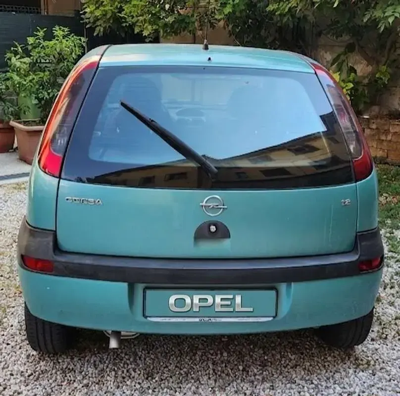Usata Opel Corsa Comfort 75 CV (55 kW) 2002 Utilitaria