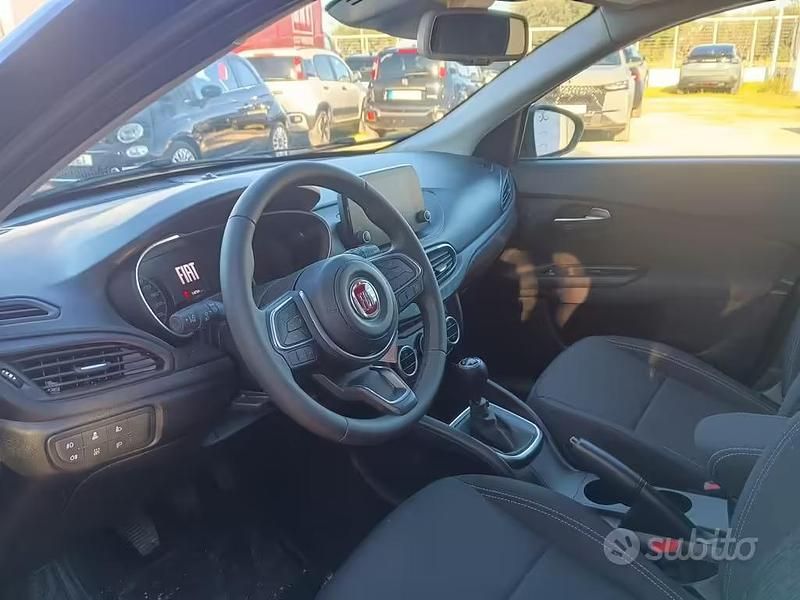 Usata Fiat Tipo 131 CV (96 kW) 2024 Nero Station wagon