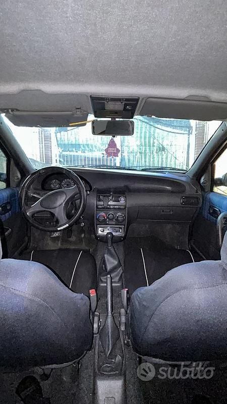 Usata Fiat Punto 1997 Blu Berlina