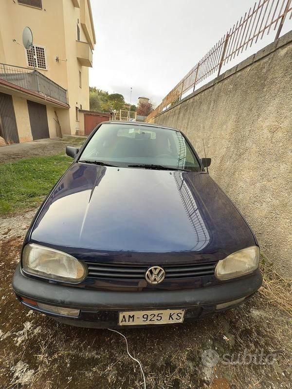 Usata VW Golf III 75 CV (55 kW) 1997 Blu Cabrio