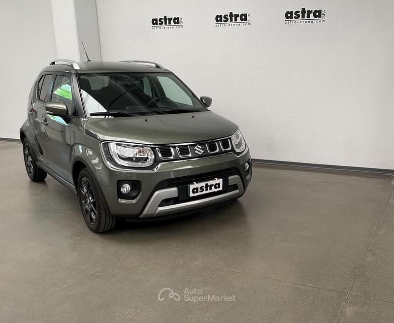 Usata Suzuki Ignis 83 CV (61 kW) 2023 Grigio metallizzato SUV