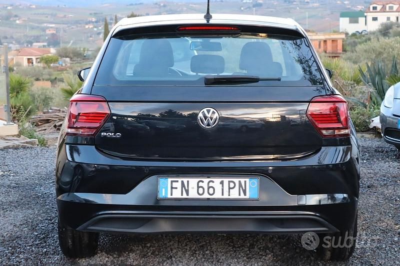 Usata VW Polo Comfortline 65 CV (47 kW) 2018 Nero Utilitaria