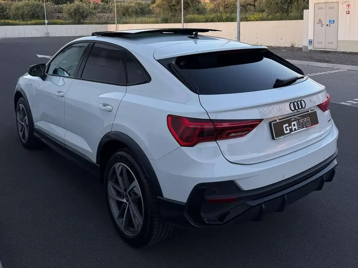 Usata Audi Q3 Sportback S-Line 200 CV (147 kW) 2022 Bianco SUV