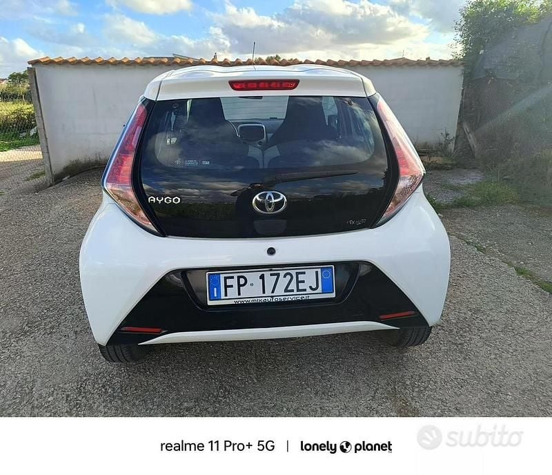 Usata Toyota Aygo Business Edition 69 CV (50 kW) 2018 Bianco Utilitaria