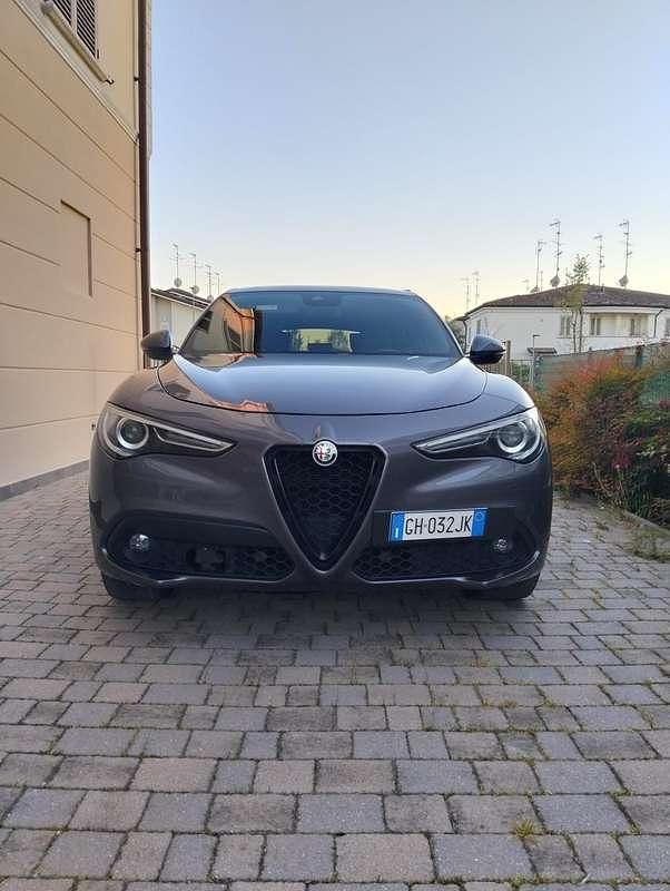 Usata Alfa Romeo Stelvio Veloce 210 CV (154 kW) 2021 Grigio SUV