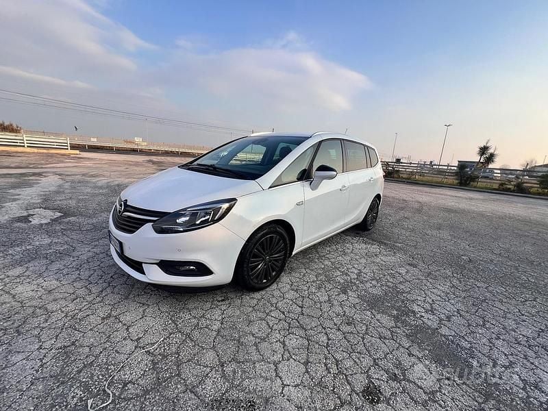 Usata Opel Zafira Life Innovation 135 CV (99 kW) 2019 Bianco Monovolume