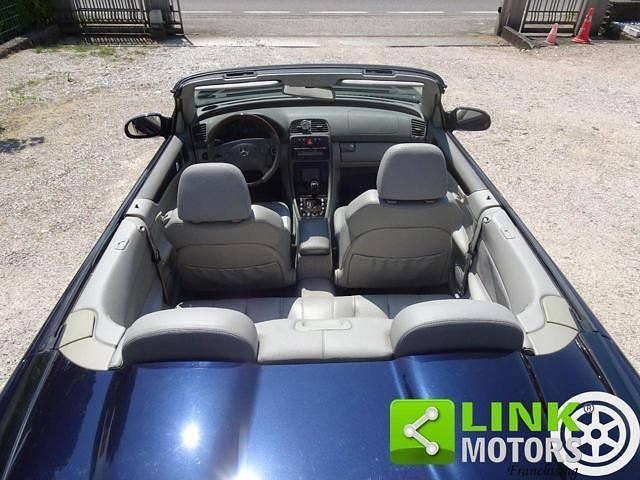 Usata Mercedes CLK320 Elegance 218 CV (160 kW) 2001 Blu Cabrio