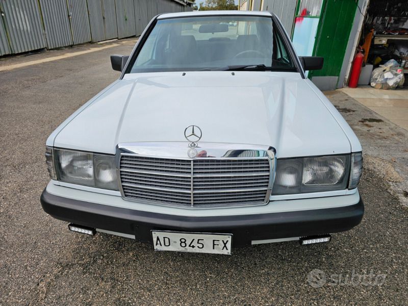 Usata Mercedes 190 109 CV (80 kW) 1993 Berlina