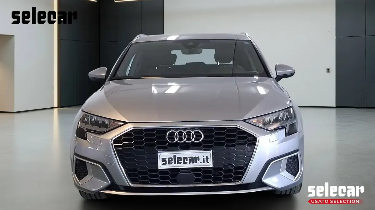 Usata Audi A3 Advanced 116 CV (85 kW) 2021 Nero5v grigio mangano metalliz Berlina