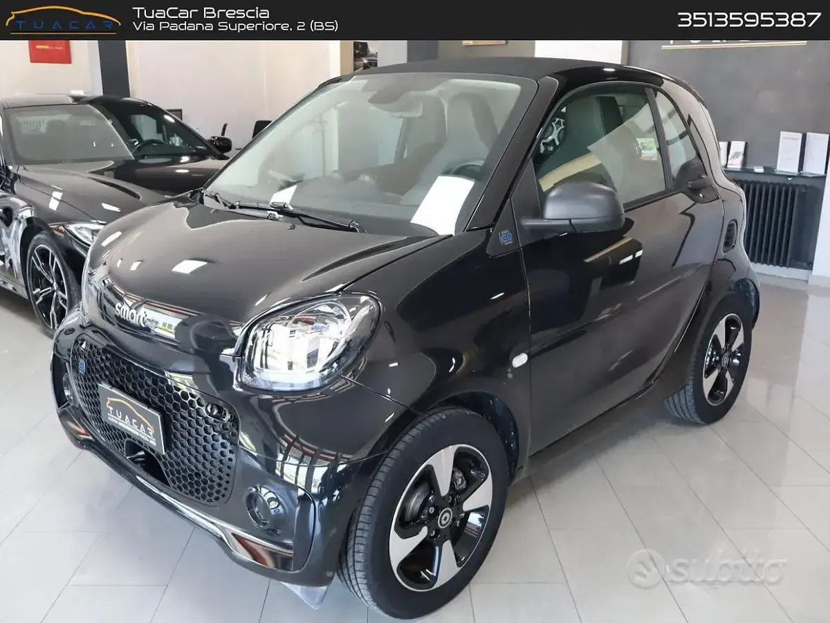 Usata Smart ForTwo Electric Drive Edition #1 60 kW (82 CV) 2022 Nero Berlina