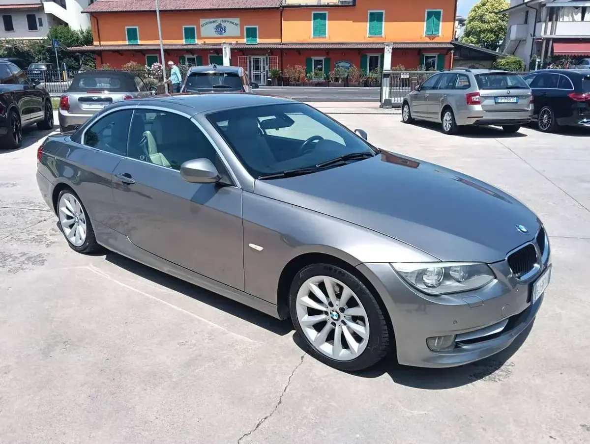Usata BMW 320 Cabriolet 184 CV (135 kW) 2011 Visone met. Cabrio