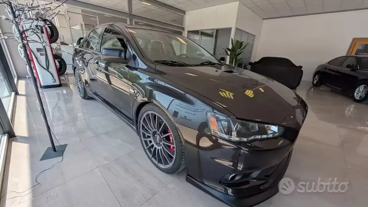 Usata Mitsubishi Lancer Evolution 295 CV (216 kW) 2009 Nero Berlina