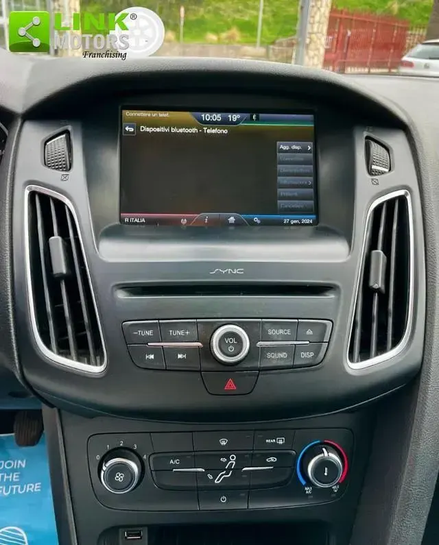 Usata Ford Focus 101 CV (74 kW) 2016 Grigio Berlina