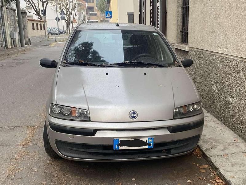 Usata Fiat Punto 80 CV (58 kW) 2000 Grigio Utilitaria