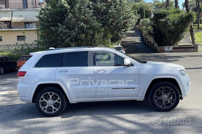 Usata Jeep Grand Cherokee Overland 250 CV (183 kW) 2020 Bianco SUV