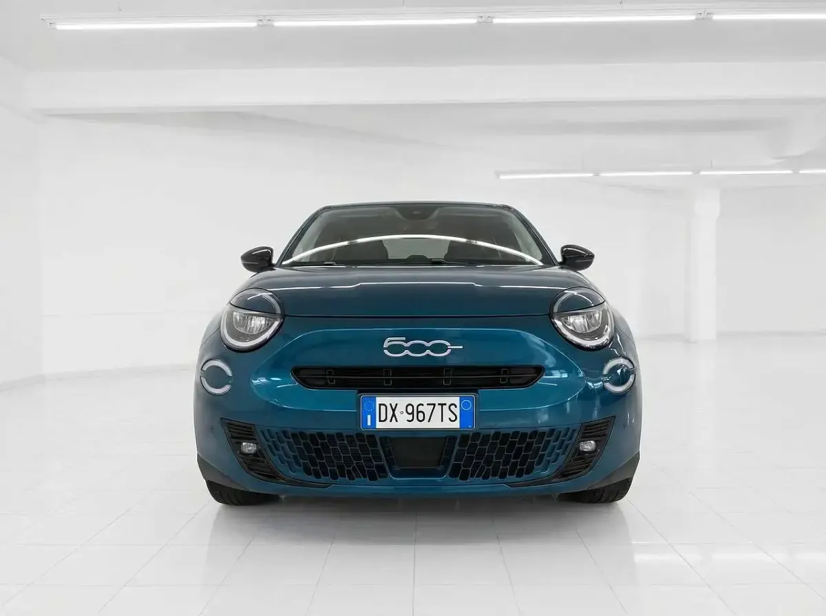 Usata Fiat 600E La Prima 114 kW (156 CV) 2025 Verde SUV