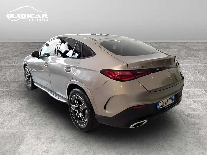 Usata Mercedes GLC300e AMG Line Premium 269 CV (197 kW) 2023 Argento mojave Coupé