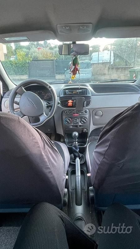 Usata Fiat Punto 60 CV (44 kW) 2000 Blu Berlina