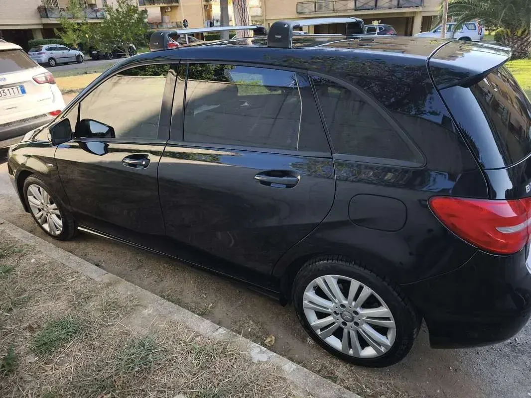 Usata Mercedes B200 Executive 136 CV (100 kW) 2012 Utilitaria