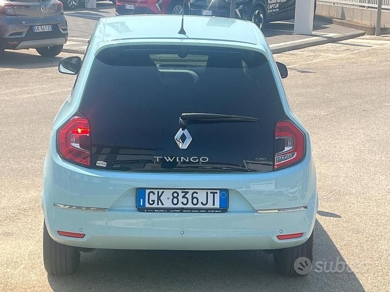 Usata Renault Twingo Intens 60 kW (82 CV) 2022 Blu Utilitaria