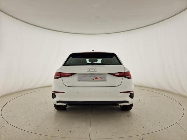 Usata Audi A3 Business 110 CV (80 kW) 2023 Bianco ibis Berlina