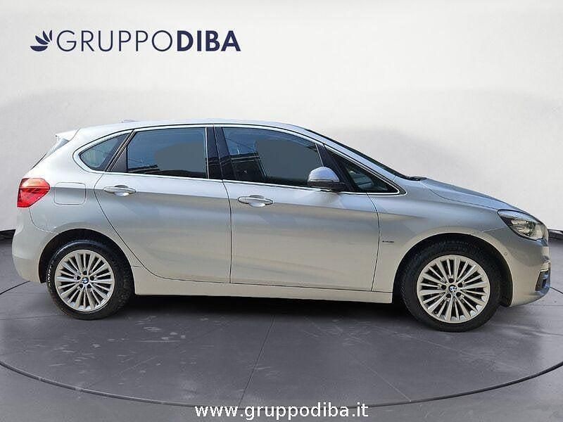 Usata BMW 216 Active Tourer Luxury Line 116 CV (85 kW) 2017 Argento Monovolume
