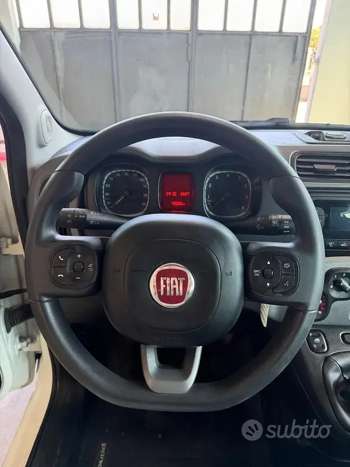 Usata Fiat Panda Lounge 80 CV (58 kW) 2021 Bianco Utilitaria