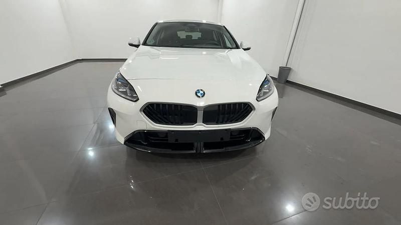 Usata BMW 118 M Sport 150 CV (110 kW) 2025 Bianco Utilitaria