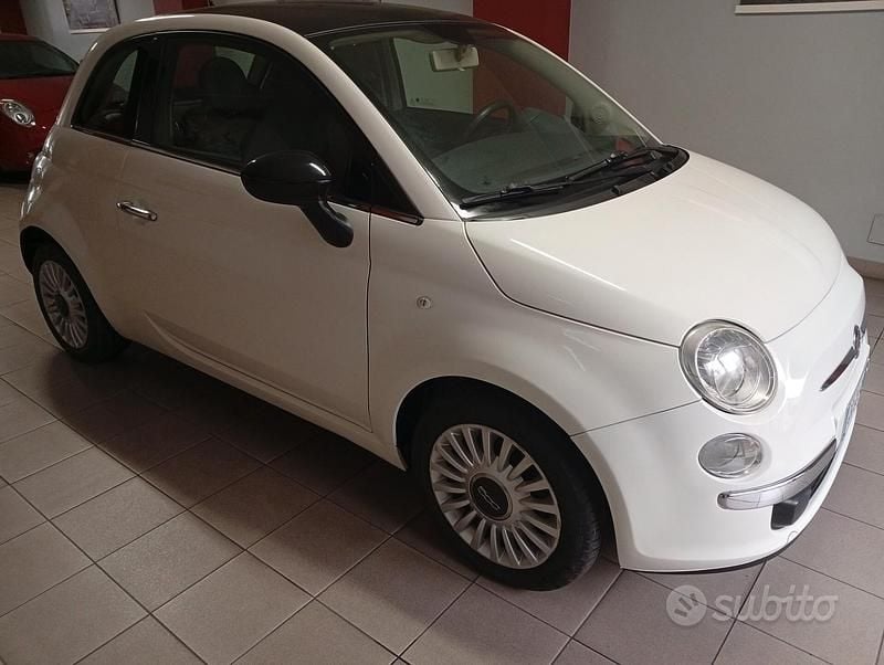 Usata Fiat 500 Lounge 69 CV (50 kW) 2013 Bianco Berlina
