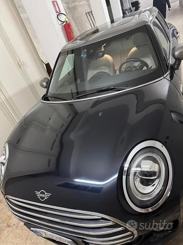 Usata Mini Clubman Business 150 CV (110 kW) 2019 Blu Station wagon