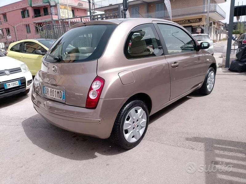 Usata Nissan Micra 80 CV (58 kW) 2008 Grigio Berlina