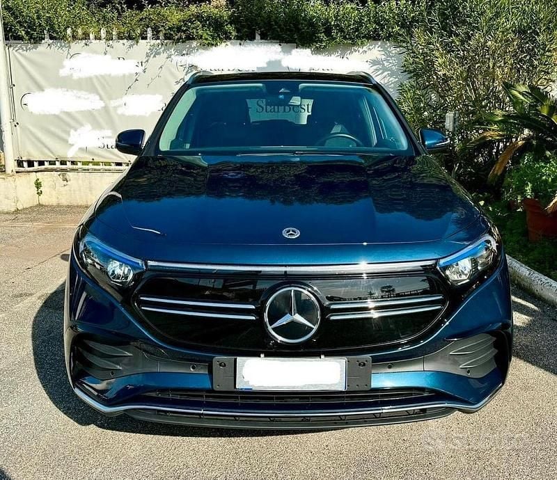Usata Mercedes EQA250 Premium 89 kW (122 CV) 2021 Blu SUV