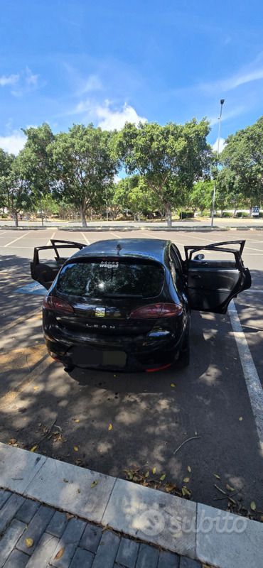 Usata Seat Leon 130 CV (95 kW) 2005 Nero Berlina