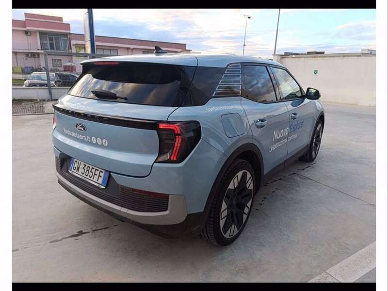 Usata Ford Explorer Extended Range 266 kW (363 CV) 2024 Artic blu SUV