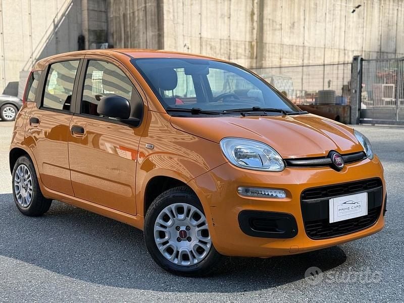 Usata Fiat Panda 69 CV (50 kW) 2017 Arancione Utilitaria