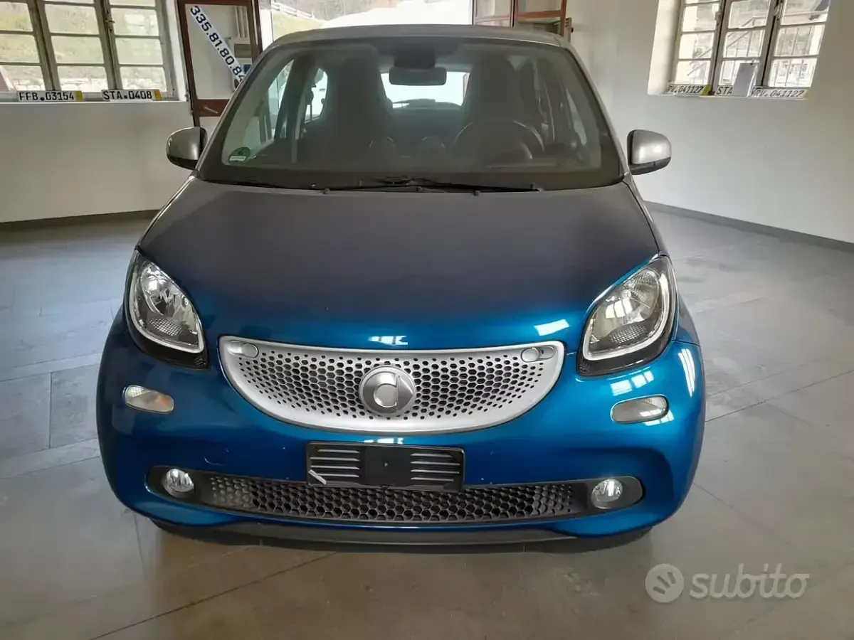 Usata Smart ForFour Prime 90 CV (66 kW) 2016 Blu Utilitaria
