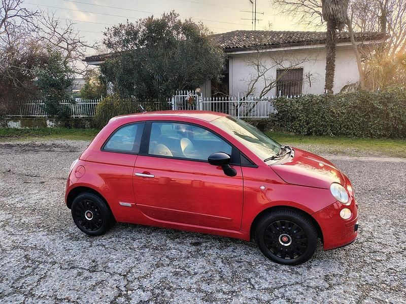Rosso Usata 2010 Fiat 500 Due volumi | 3270 € (Super prezzo) - Immagine 1/4