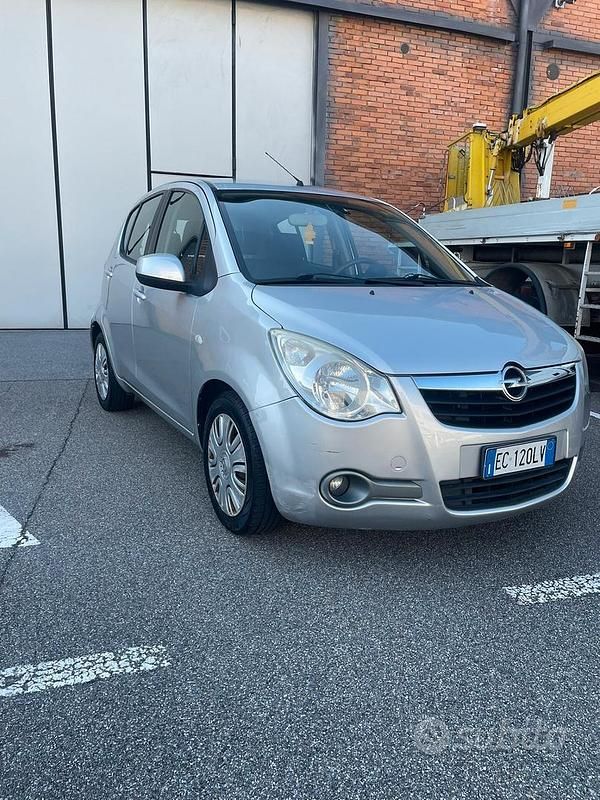 Begagnad Opel Agila Enjoy 65 HK (47 kW) 2010 Grå Halvkombi