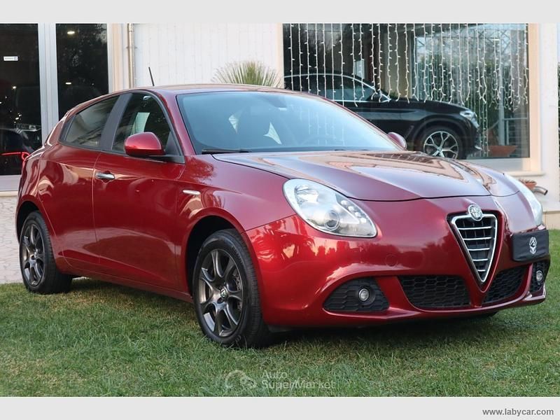 Usata Alfa Romeo Giulietta 120 CV (88 kW) 2013 Rosso Berlina