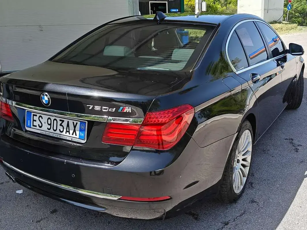 Usata BMW 730 258 CV (189 kW) 2013 Nero Berlina