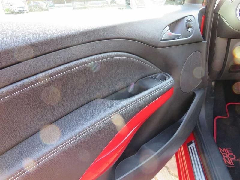 Usata Opel Adam 2015 Rosso Utilitaria