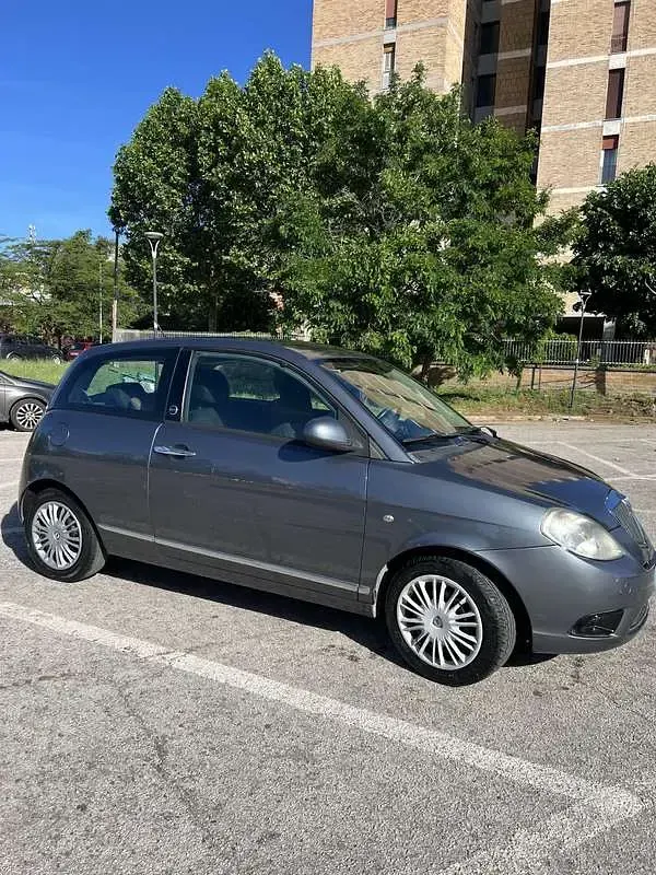 Usata Lancia Ypsilon 77 CV (56 kW) 2010 Utilitaria