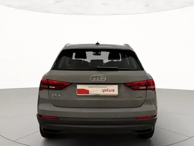 Usata Audi Q3 Ambiente 150 CV (110 kW) 2022 Colore carrozzeria personalizzato audi exclusive SUV
