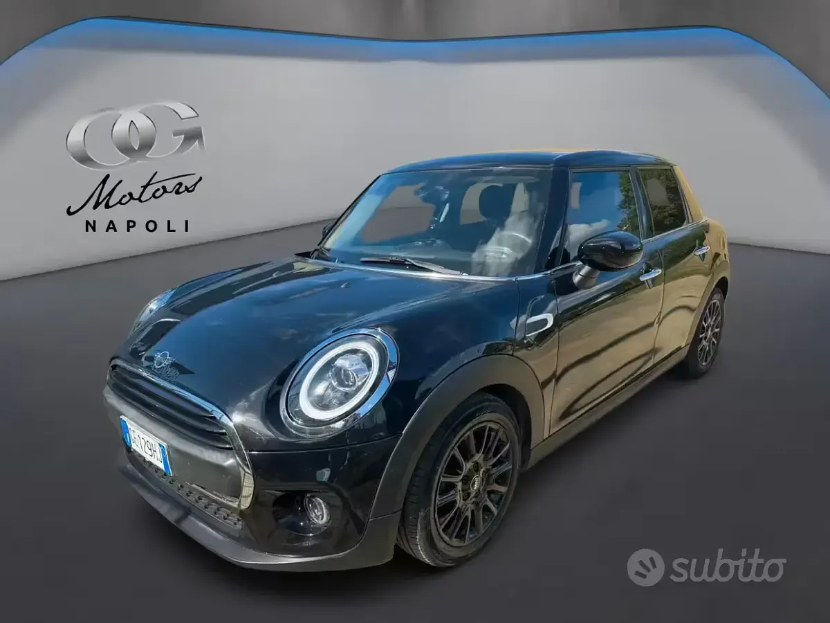 Usata Mini ONE 75 CV (55 kW) 2021 Nero Utilitaria