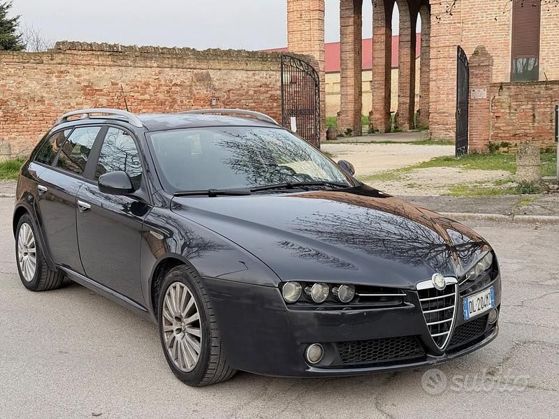 Usata Alfa Romeo 159 Progression 149 CV (109 kW) 2007 Nero Station wagon